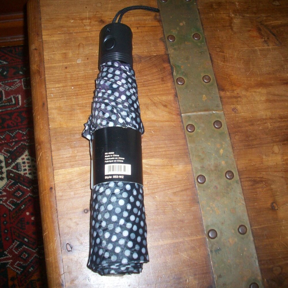 Weather Zone SUPER MINI Oversize Black Polka Dot Manual Push-Button Umbrella 42"
